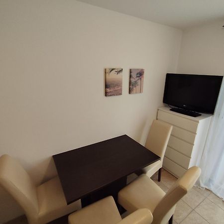 Apartments With Sea View Drvenik Makarska Riviera Kültér fotó