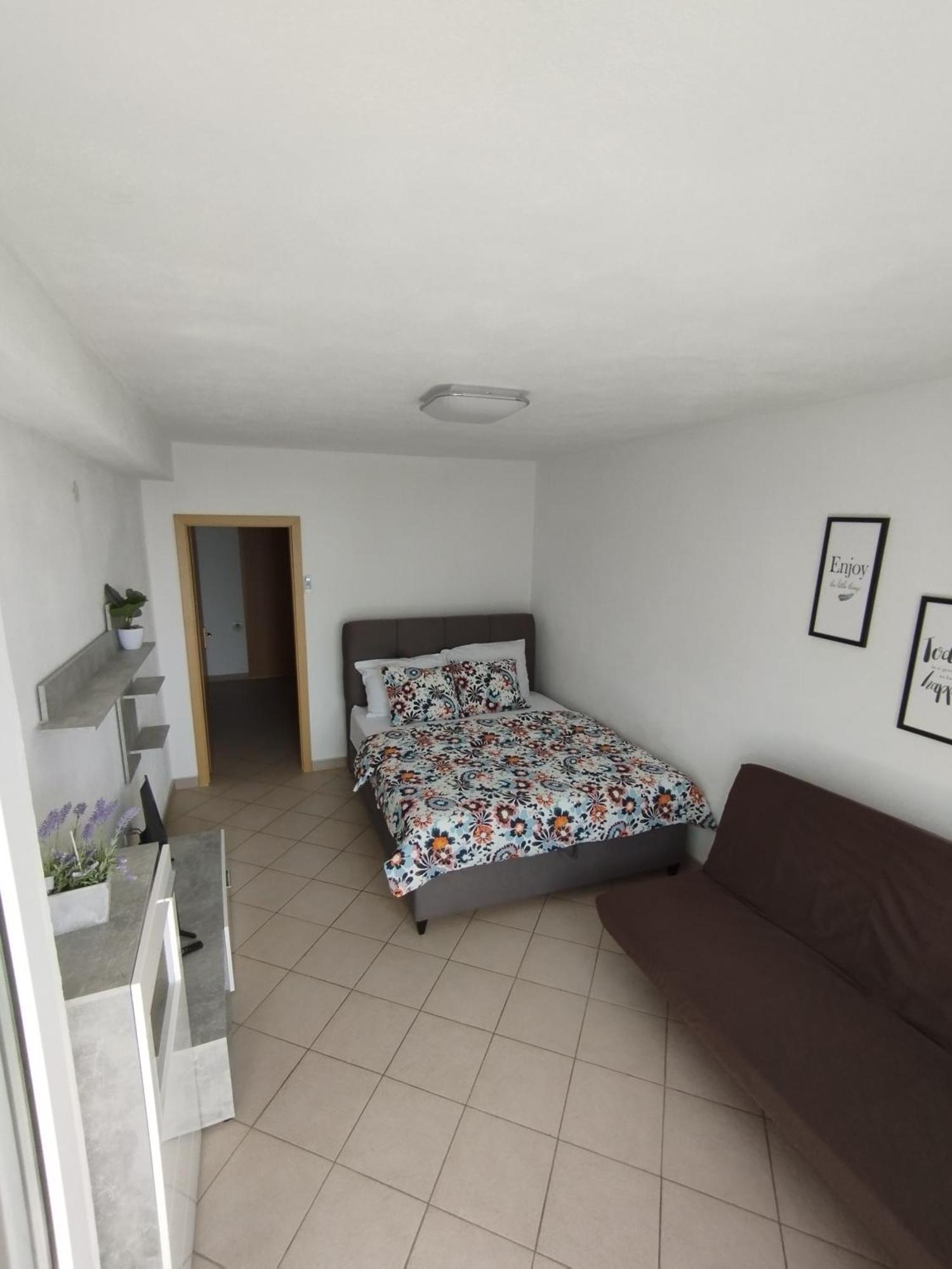 Apartments With Sea View Drvenik Makarska Riviera Kültér fotó